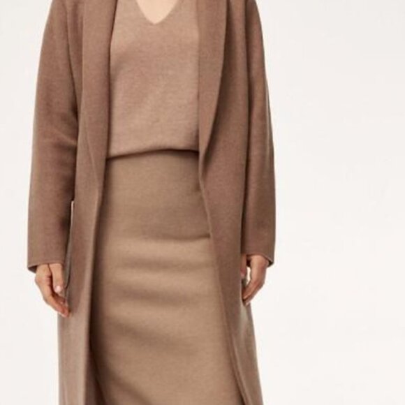 NWOT ARITZIA Luxe Lounge Jacket - Picture 5 of 6